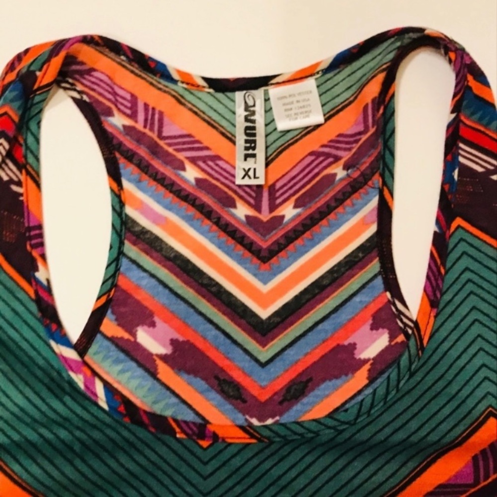 Wurl Aztec Design Tank - Picture 5 of 6